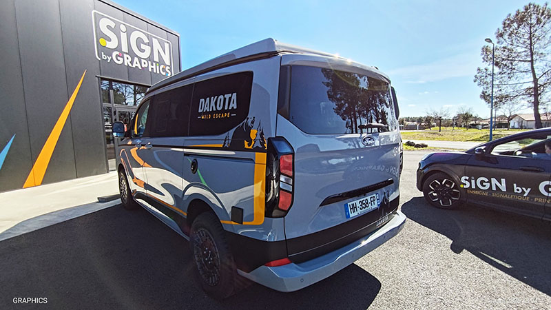 sign-by-graphics-decoration-fourgon-marquage-covering-bassin-arcachon