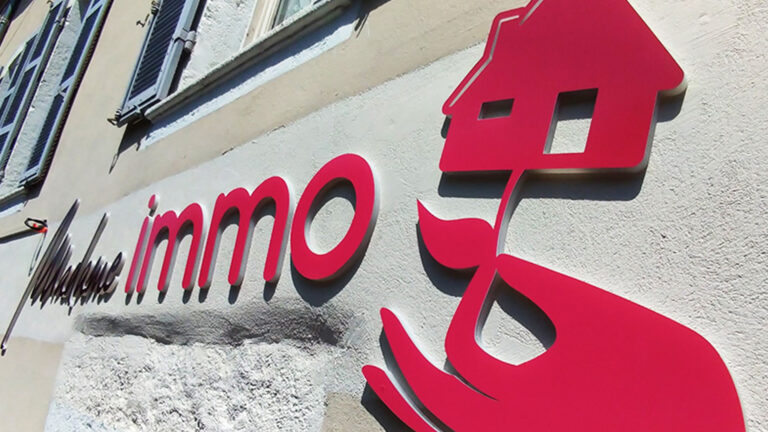 sign-by-graphics-enseigne-réseaux-franchise-bandeaux-bloc-led-drapeaux-panneau-dibond-immobilier-arcachon-bordeaux-la-teste-de-buch