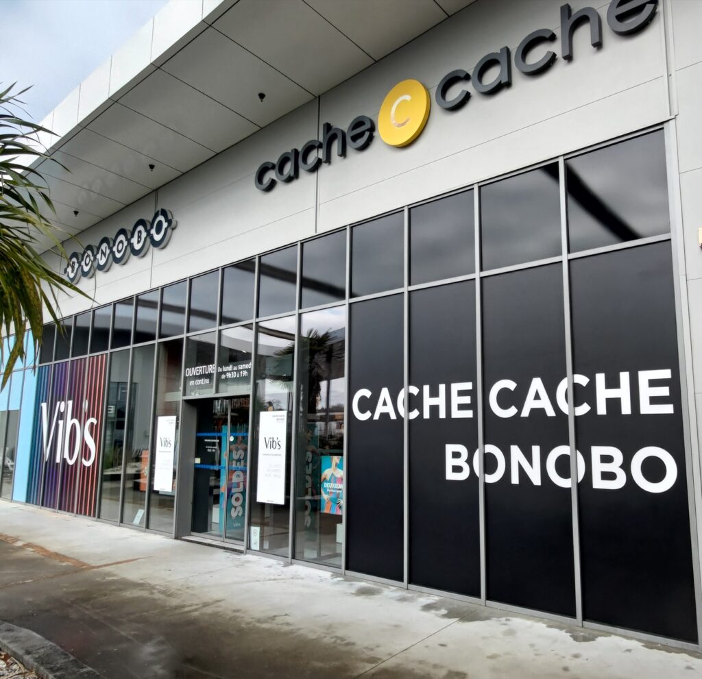 decoration-vitrine-adhesifs-imprimé-arcachon-biscarrosser-bordeaux