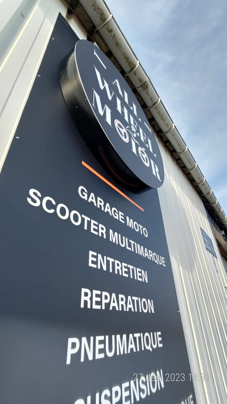 enseigne-caisson-drapeaux-lumineuse-bassin-arcachon-gujan-mestras-la-teste-de-buch-bordeaux