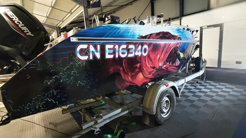 sign-by-graphics-agence-communication-audenge-bassin-arcachon-wrapping-bateau-33