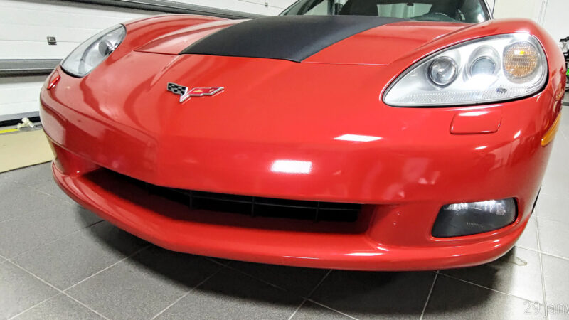 total-covering-corvette-rouge-3m-agence-sign-by-graphics-bordeaux-toulouse-paris-marseille-toulon-nante-orleans-pau-lyon-tours-orleans