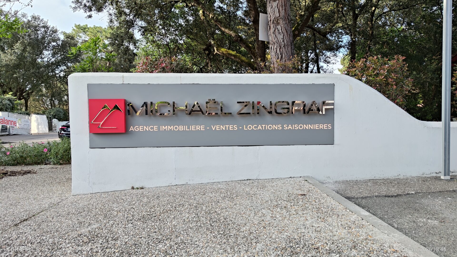 enseigne-led-inox-brosse-bassin-arcachon